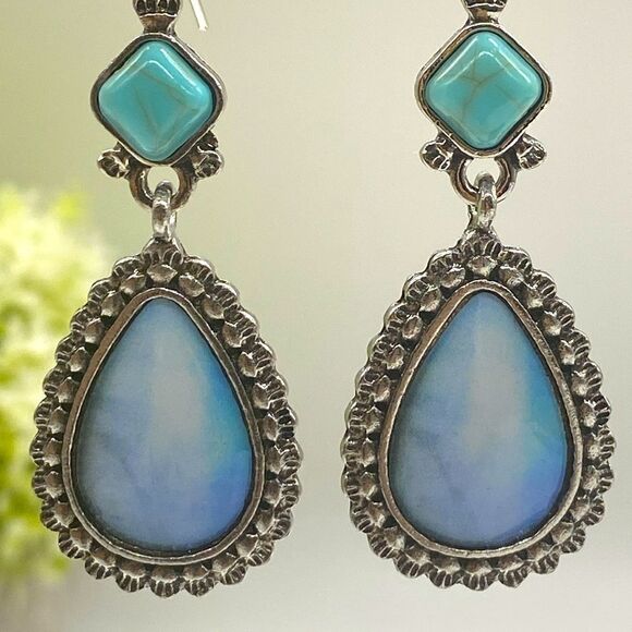 ✨🆕✨ BoHo Turquoise Decor Drop Earrings✨ Available in Brown, Lt Blue, Colorful✨ - Picture 5 of 11